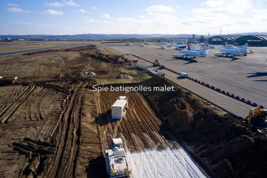 Photo SPIE BATIGNOLLES / MALET - FRANCAZAL