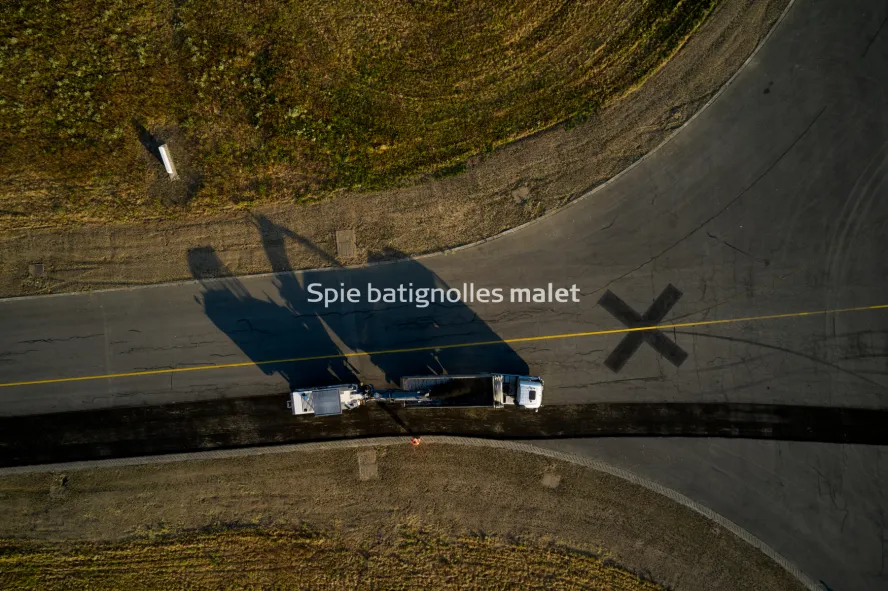 Photo SPIE BATIGNOLLES / MALET - Piste et tarmac