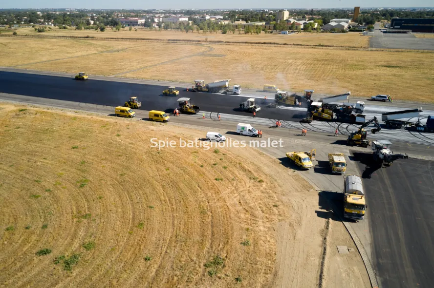 Photo SPIE BATIGNOLLES / MALET - Piste et tarmac