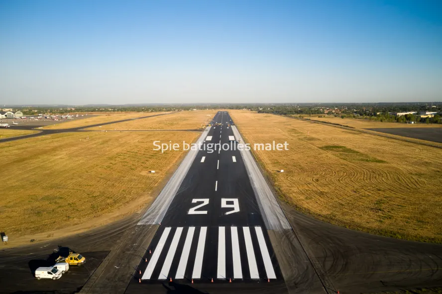 Photo SPIE BATIGNOLLES / MALET - Piste et tarmac