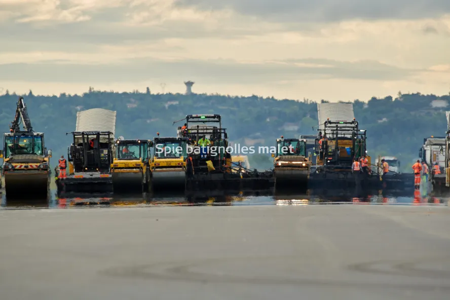 Photo SPIE BATIGNOLLES / MALET - Piste et tarmac