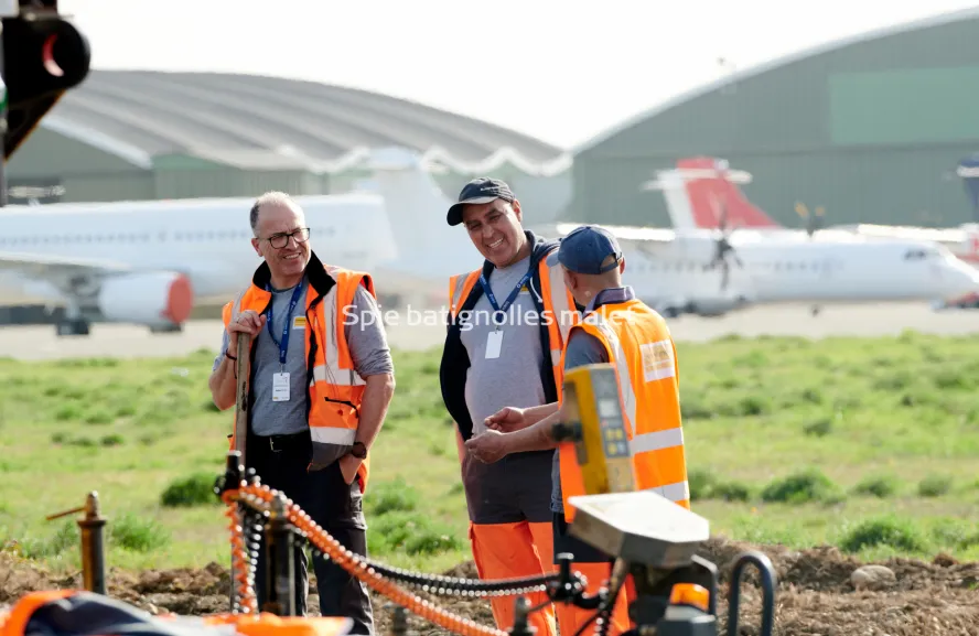 Photo SPIE BATIGNOLLES / MALET - Piste et tarmac