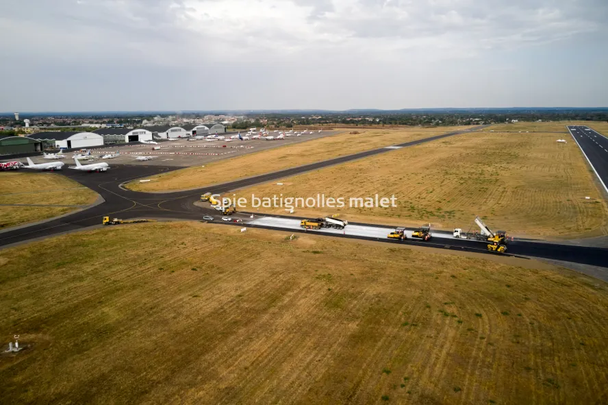 Photo SPIE BATIGNOLLES / MALET - Piste et tarmac