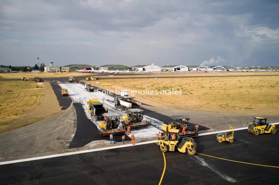 Photo SPIE BATIGNOLLES / MALET - Piste et tarmac