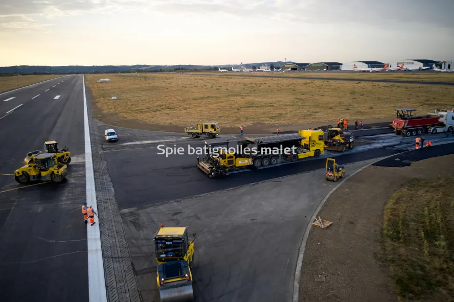 Photo SPIE BATIGNOLLES / MALET - Piste et tarmac