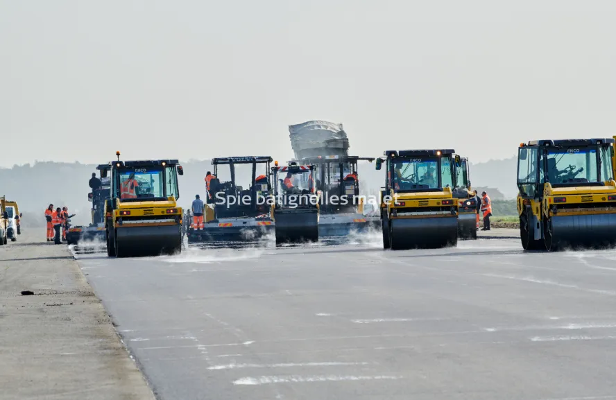 Photo SPIE BATIGNOLLES / MALET - Piste et tarmac