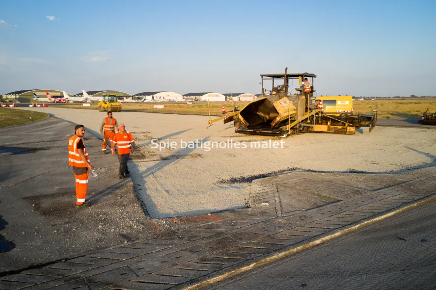Photo SPIE BATIGNOLLES / MALET - Piste et tarmac