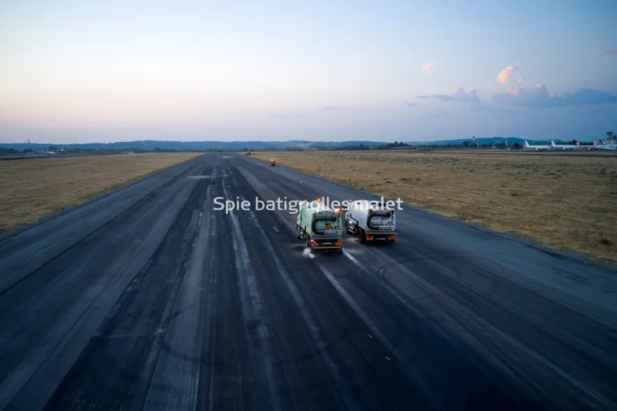 Photo SPIE BATIGNOLLES / MALET - Piste et tarmac