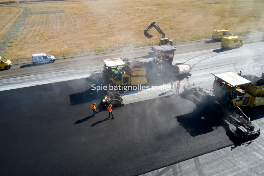 Photo SPIE BATIGNOLLES / MALET - Piste et tarmac