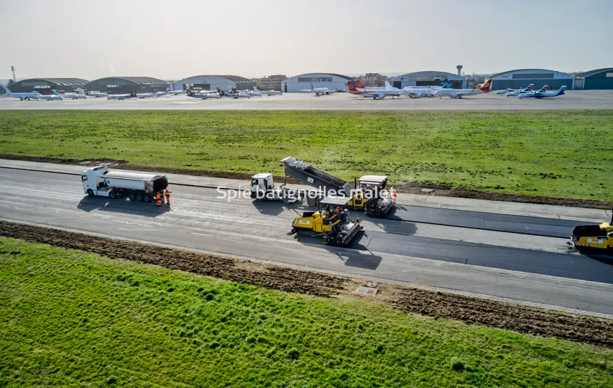 Photo SPIE BATIGNOLLES / MALET - Piste et tarmac
